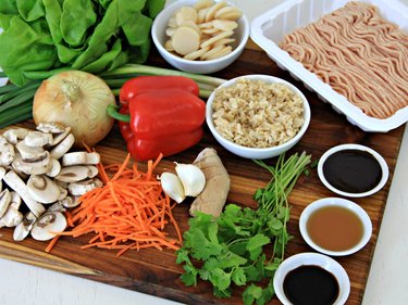 ingredients for healthy turkey lettuce wraps