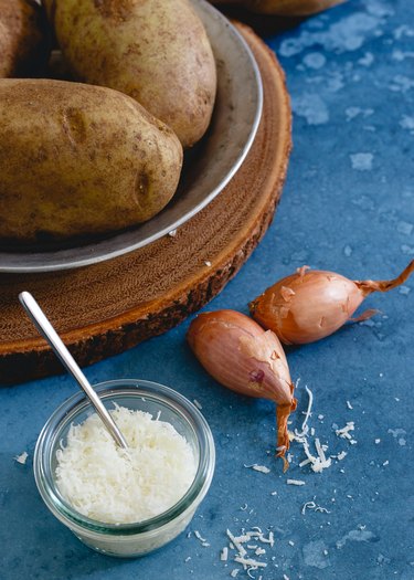 Parmesan mashed potatoes with crispy shallots