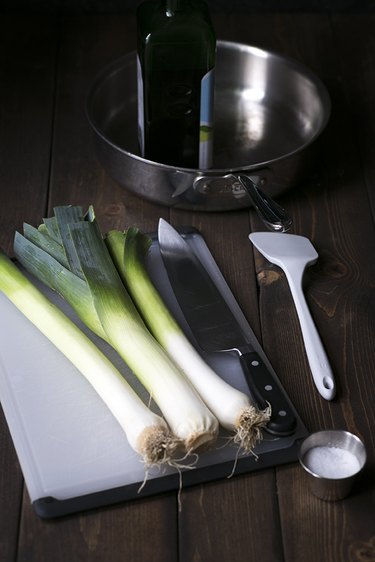 How to Caramelize Leeks | eHow