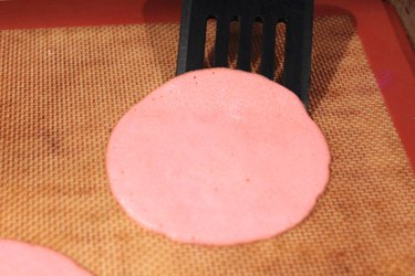 spatula lifting cookie