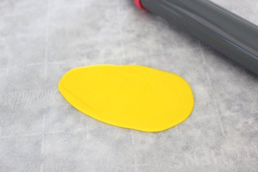 yellow fondant