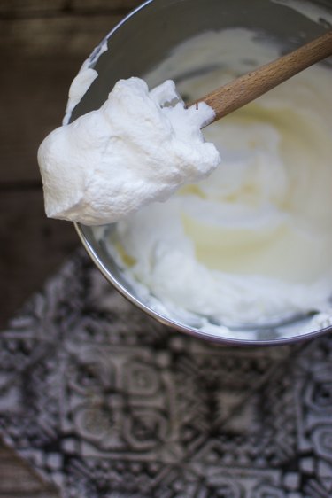 How to Make Easy Homemade Whipped Cream