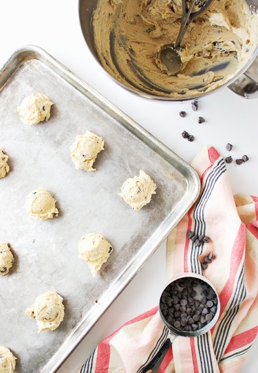 chocolate chip cookies