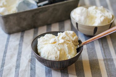 Two bowls of homemade vanilla ice cream