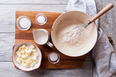 How to Make Biscuits on the Grill