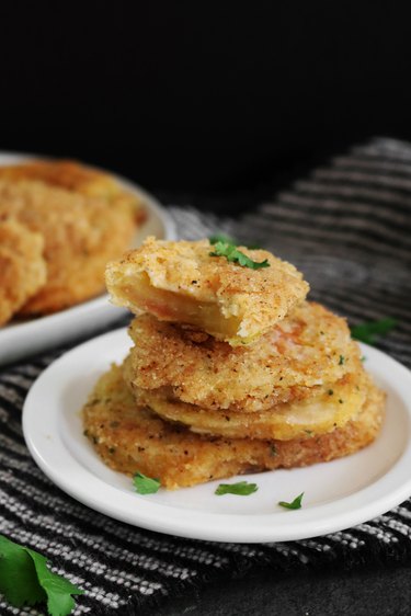 Crispy fried green tomatoes