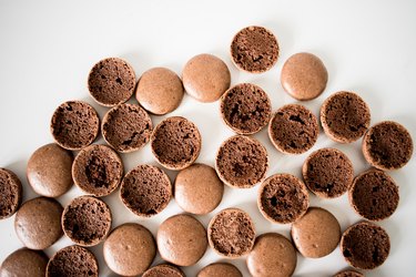 Cooling macaron shells.