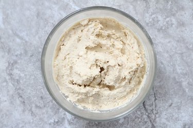 Vegan cream cheese