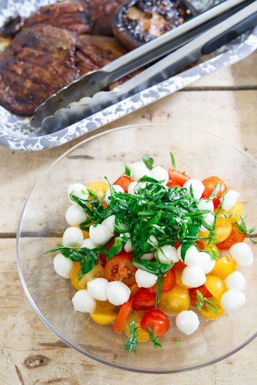 Caprese topping for grilled portobello mushrooms