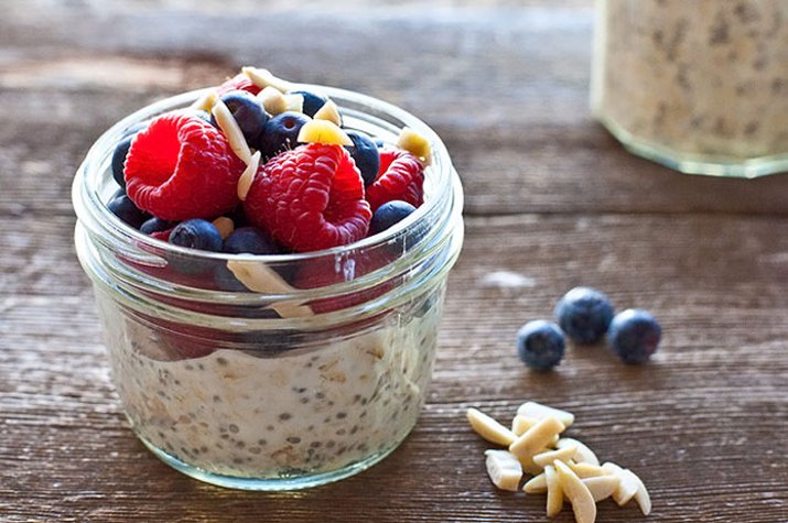 Chia seed pudding with berries