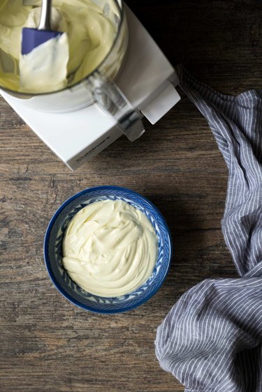 Food Processor Mayonnaise/Aioli Tutorial | eHow