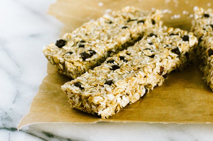 chocolate granola bars