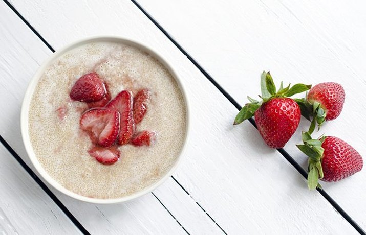 Roasted Strawberry Amaranth Porridge