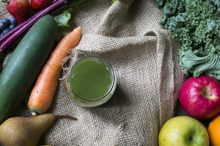 How to Make Green Juice (And Enjoy It!)