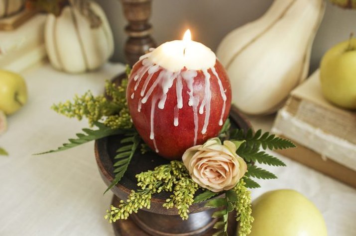 Turn your leftover apples into delightful candles.